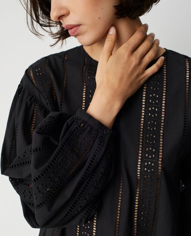 Blouse brod&eacute;e en coton M092 noir